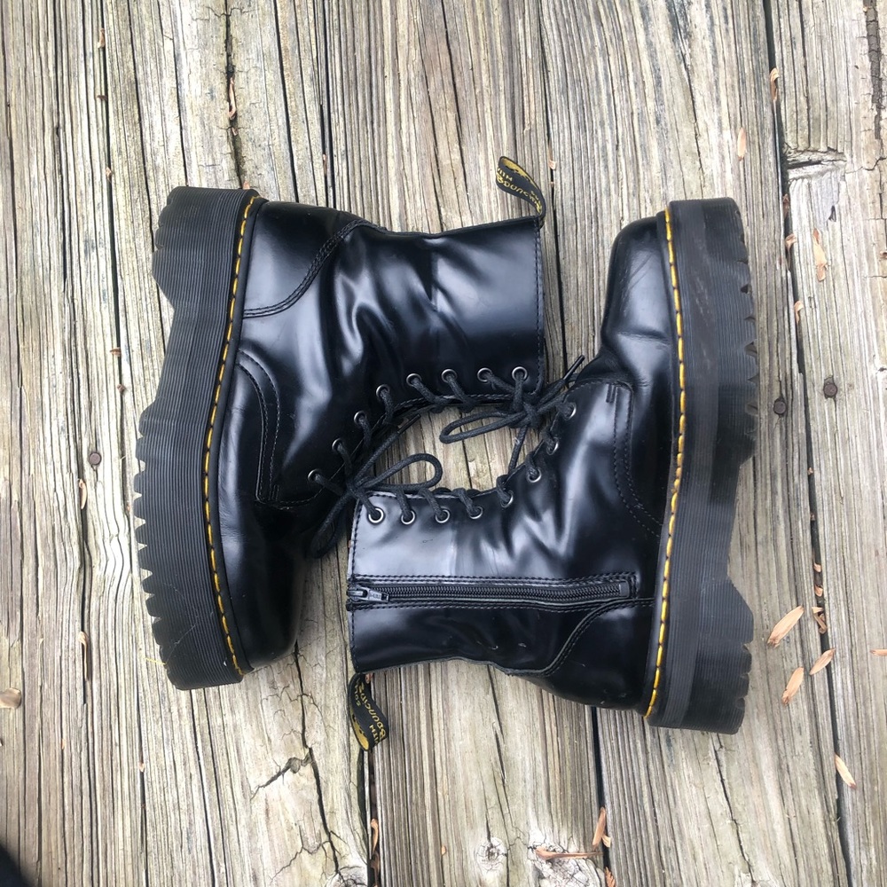 Dr. Martens Jadon Boot